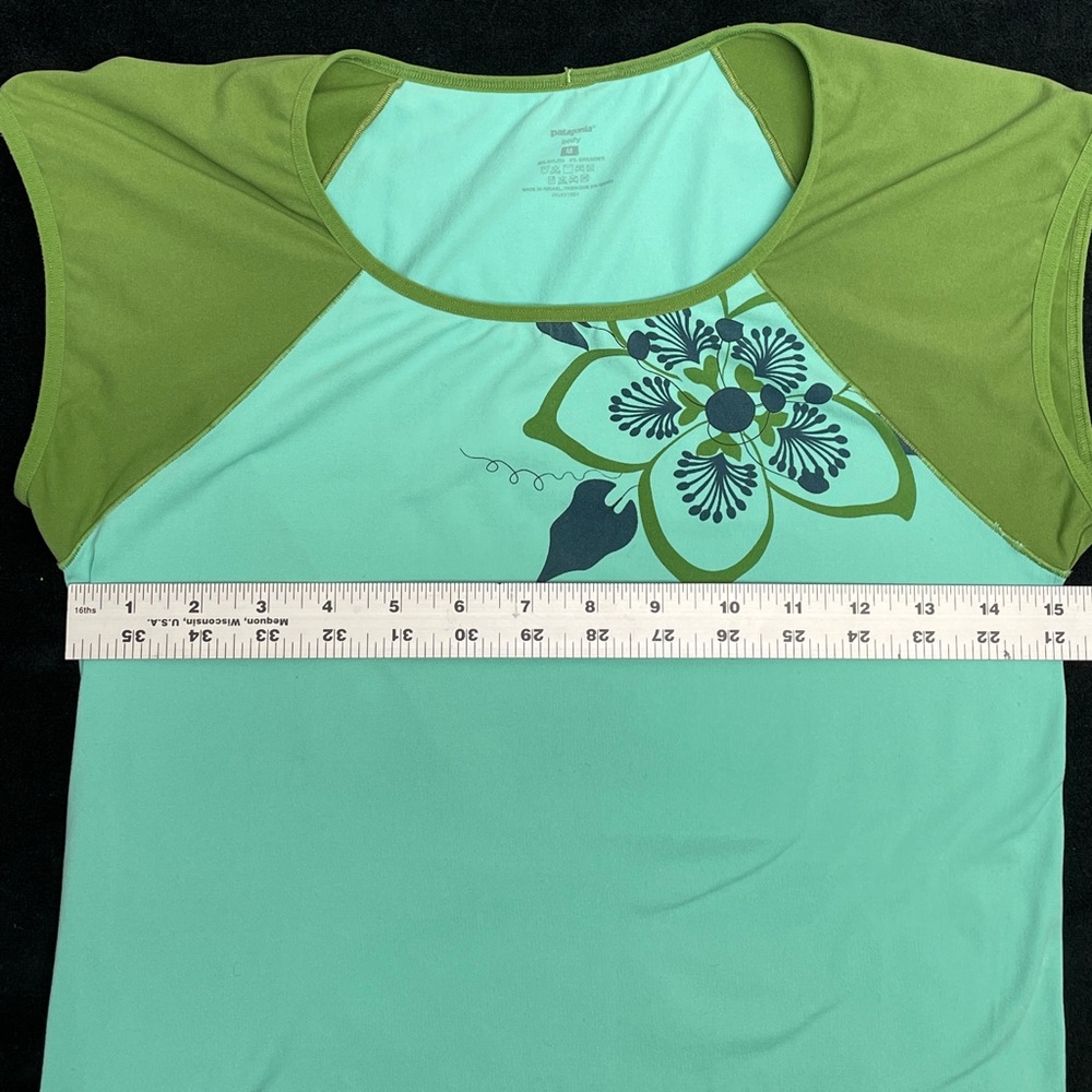 Patagonia “body” shirt Medium - Picture 3 of 5